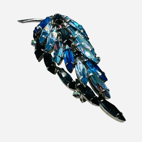 Vintage Austria Blue Rhinestone Leaf Brooch - Picture 2 of 6